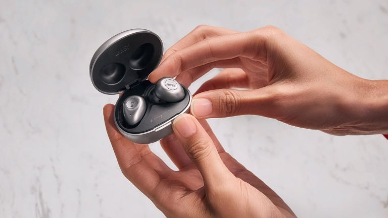 wireless earbuds singapore