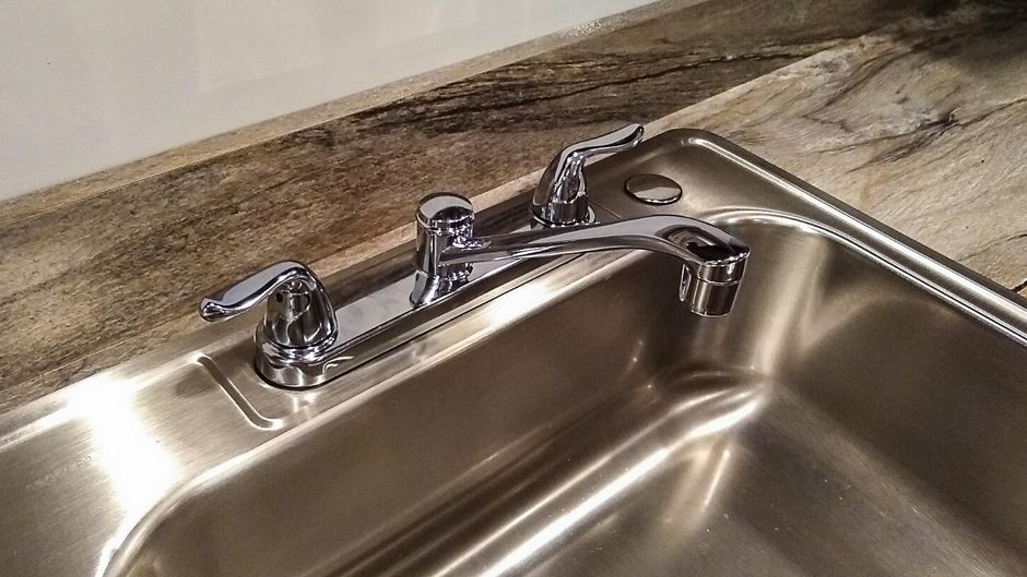 When Should You Consider Faucet and Fixture Replacement?