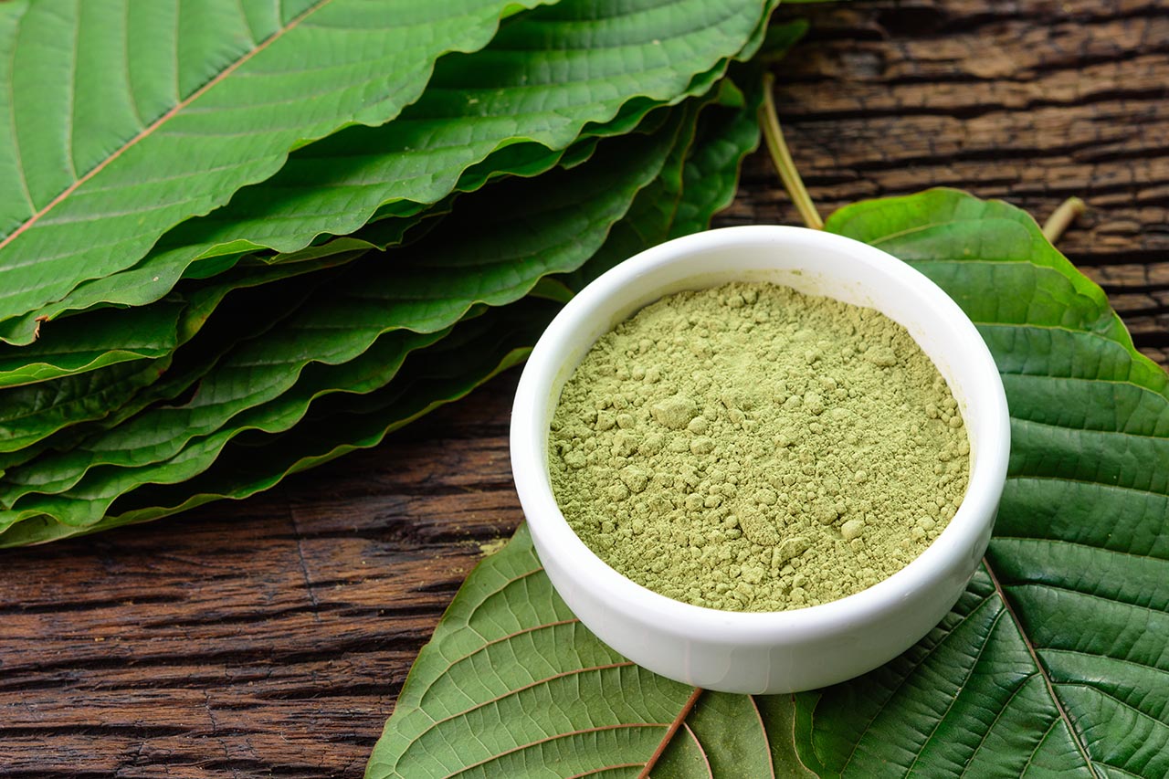 Comparing Kratom to Other Herbal Supplements for Health Purposes